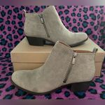 Lucky Brand Lucky booties size 8.5 gray in color Photo 0