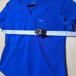 Jaanuu  Women’s 4-Pocket V-Neck Scrub Top Blue – Size M Photo 3