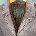 John Paul Richard Uniform  Women’s SZ 8 Leather Brown Suede Button Front Jacket Photo 3