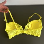 H&M  Neon Yellow Lace Bra 34A Photo 1