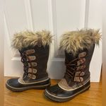Sorel JOAN OF ARCTIC™ Women's Waterproof Boot Size 10 Camel Brown Black Photo 4