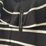 Alison Andrews Alison Andrew’s Women’s Bell Cuff Marilyn‎ Off The Shoulder Long Sleeve Sweater Photo 4