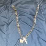 silver lock chain necklace Photo 4
