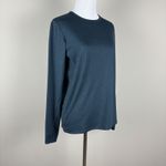 Quince  Flowknit Breeze Long Sleeve Top Women XS Navy Thumbholes Stretch Active Photo 9