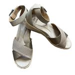 Earth Origins Women's Platinum Naples Natasha Leather Sandals Neutral Size 7M Photo 0