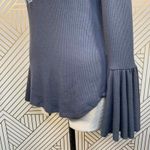 Chaser NWT  One Heart Rainbow Love Rib Peplum Sleeve Shirttail Tee Gray‎ Size XS Photo 4