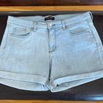 Banana Republic  light wash denim jean shorts in a size 6 festival concert summer Photo 6