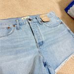 Madewell NWT Relaxed Denim Shorts Size 29 Light Wash Photo 3