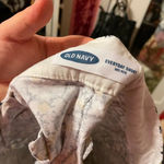 Old Navy  MID RISE FLORAL CHINO SHORTS Photo 2