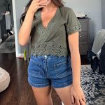 Lucky Brand Cropped Green V-Neck Lace Blouse Photo 5