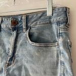 American Eagle Hi Rise Shortie Light Wash Size 6 - Super Super Stretch Photo 1