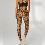 Balance Athletica  Vitality Size M King Cheetah Ascend Legging  Animal Print‎ NWT Photo 8