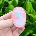 Lightweight Plastic Pink & White Cameo Brooch Pin Photo 2