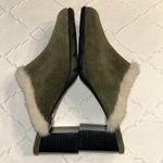 Aerosoles   Green Slip on Leather/Suede Mule Shoes (Size 6.5M) Photo 1