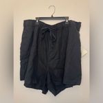 Ava & Viv  NWT Women's High-Rise Midi Pull-On Shorts Size‎ 1X Photo 2