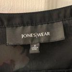 Jones Wear Black Floral Blouse - Size 6 Photo 3