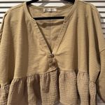 Free People  ‘Dallas Henley Top’ size medium Photo 2