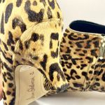 Sam Edelman Kinzey Women's 8.5 Leopard Calf Hair Kitten Heel Booties Ankle Boots Photo 5