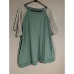 Boutique  Green White Short Sleeve Top With Pockets Size 2XL NWOT Photo 2