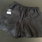 Vera Wang Simply Vera  Black Women's Shorts NWT Photo 3