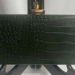 H&M Elegant Dark Green Crocodile Pattern Clutch W/ Gold Chain NWT Photo 0