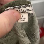 Eyeshadow FINAL MARKDOWN Unique  top (S) Photo 2