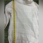 Ecowish Beige Grid Paneled turtleneck sweater Photo 2
