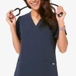 FIGS Gray Casma Pocket Scrub Top Photo 0