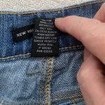 New York And Company jean shorts faded distressed rolled cuff button/zip Size 0 Photo 7