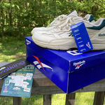 Reebok  1996 Olympic Walking Shoes White Classic Women's Size 9.5‎ Photo 0