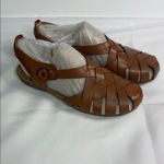 Earth Brown Leather Closed Photo 1