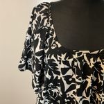 14. Free Assembly Black and White Square Neck Patterned Short Sleeve Dress Sz S Photo 6