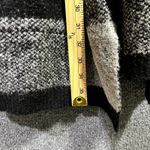 New Directions Cardigan Sweater Women Medium Black White Plaid Knit Stretch Cozy Photo 6