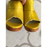 Seychelles Anthropologie  yellow leather mules wooden platform heel, size 7.5 Photo 7