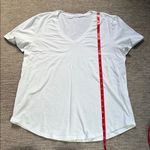 Lululemon  V-Neck Tee White Sz L Photo 3