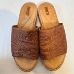 Born Brown Tooled Leather Slide Slip On Sandals Womens 6 Beachy Vacation Shoes Photo 1