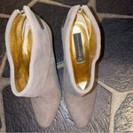 Steven By Steve Madden  Ellusion Gray Suede Leather Pointed Toe Heeled Bootie 8.5 Photo 3