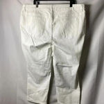 Westport SIGNATURE FIT CROP PANTS 22W WHITE EMBROIDERED FLORAL DESIGN AT HEM Photo 6