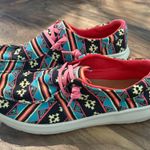 Ariat Women's Vibrant Patterned Shoes Photo 3