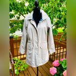 Womens long jacket/ trench coat EUC ☂️☀️ Photo 9