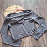 Lululemon  cropped Henley long sleeve shirt‎ Photo 4