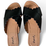 Qupid Scalloped Criss Cross Slides Photo 0