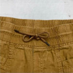 Athleta Cabo 100% Linen 4" Short in Toasted Ochre Size 6 Photo 5