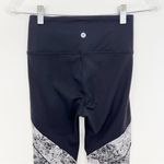Lululemon  Sweat & Repeat Tight in Serigraph Starlight Black Multi Size 4 Photo 7