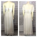 Vintage 2 piece dress which is very similar to Dress of Sandy in Greece size 6 White Photo 10