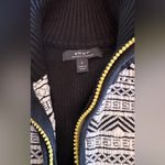 Skyr black Aztec 1/4 zip sweater black white size large Photo 1