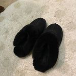 UGG Slippers Photo 2