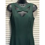 Loralie Maxi Formal Dress Sleeveless Green Strap V Neck Lined Size‎ 6 Back Zip Photo 1