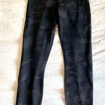 Lululemon Athletica Wunder train 25” pockets size 8 camo Photo 0