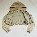 Urban Outfitters β
UO Yogi Fleece Cropped Zip-Up Hoodie Sweatshirt - Beige β
Photo 4